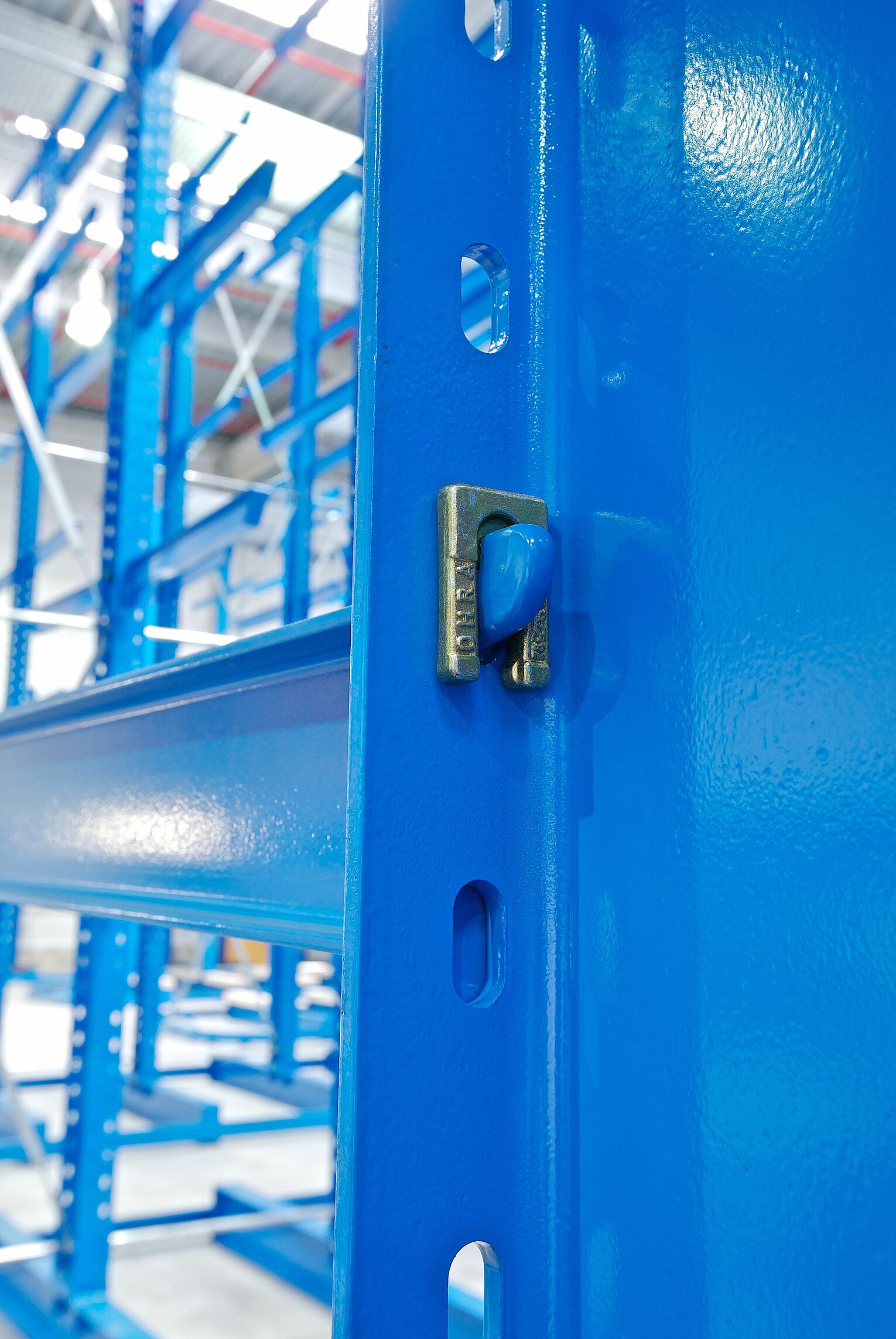 [Translate "Spain"] Cantilever racking system by OHRA