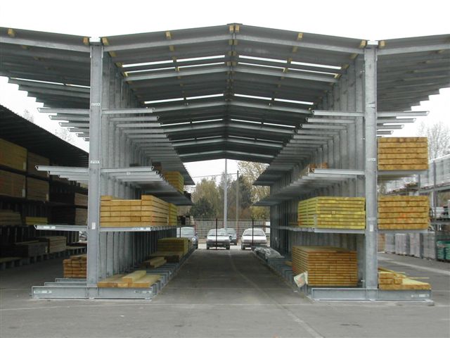 [Translate "Spain"] Rack-clad warehouse Cantilever racking